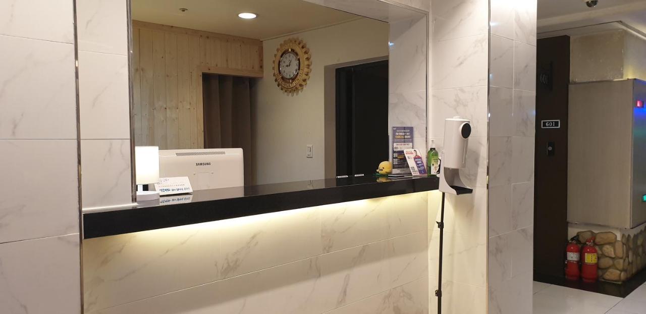 Gimhae Business Hotel K 外观 照片