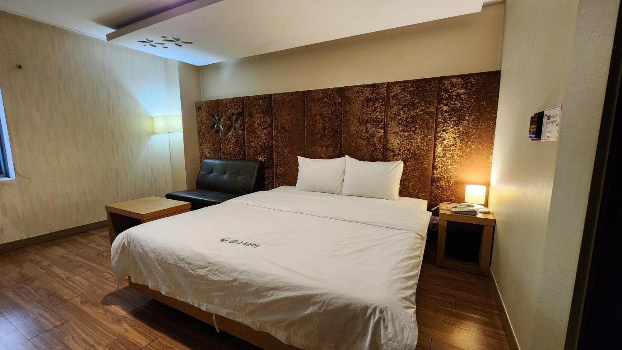 Gimhae Business Hotel K 外观 照片