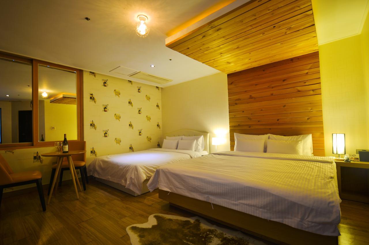 Gimhae Business Hotel K 外观 照片