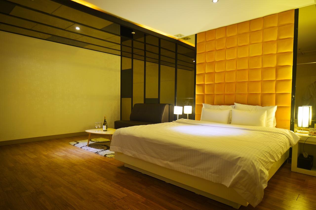 Gimhae Business Hotel K 外观 照片