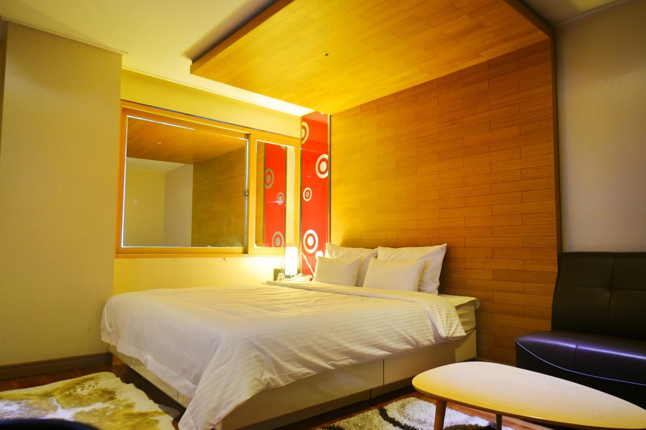 Gimhae Business Hotel K 外观 照片