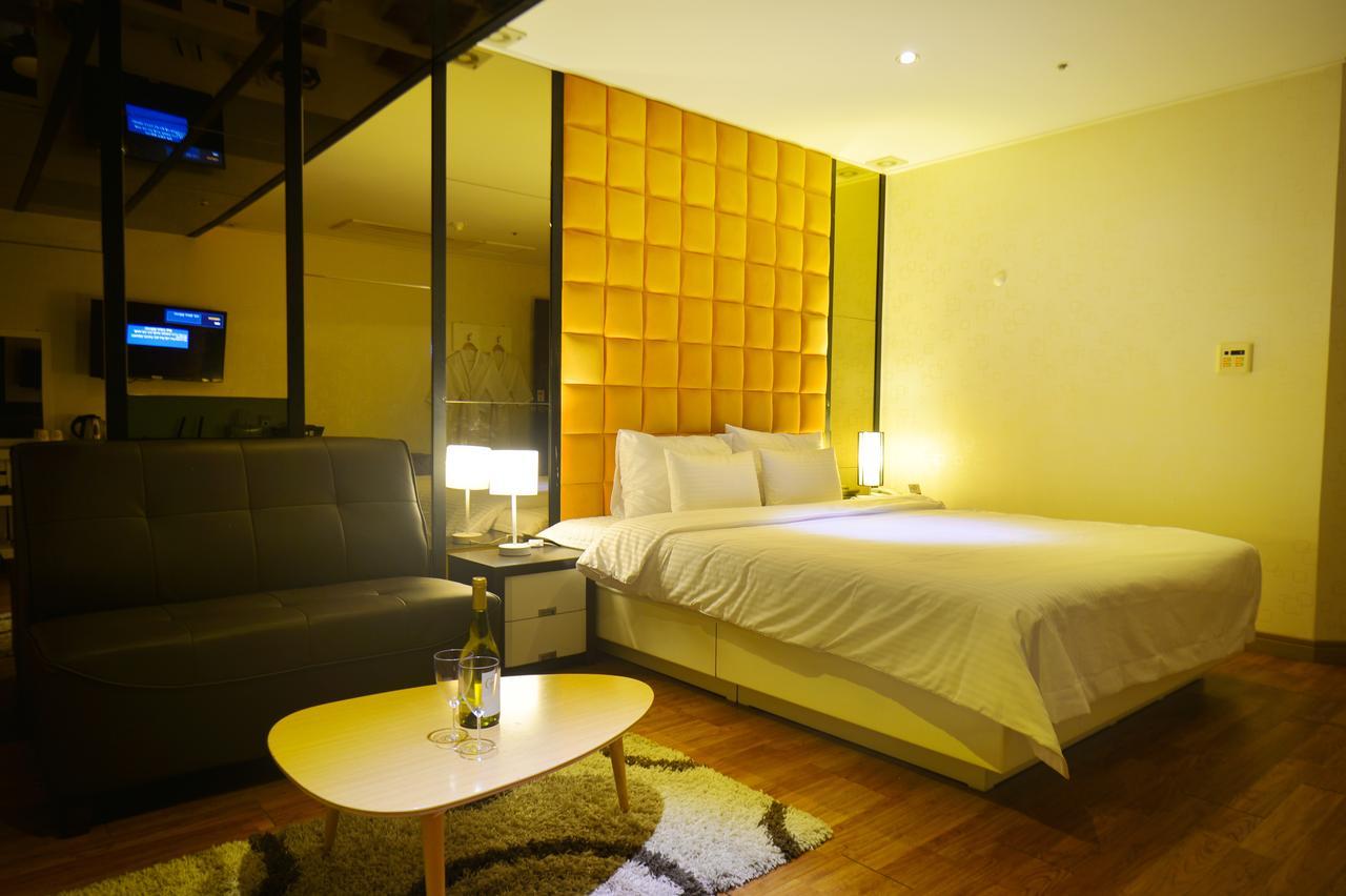 Gimhae Business Hotel K 外观 照片