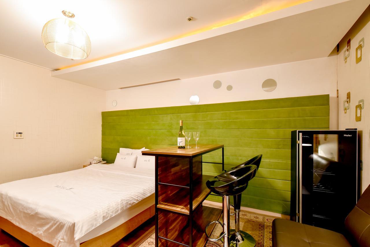 Gimhae Business Hotel K 外观 照片