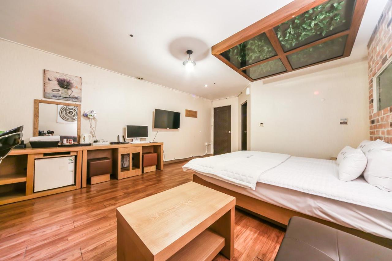 Gimhae Business Hotel K 外观 照片