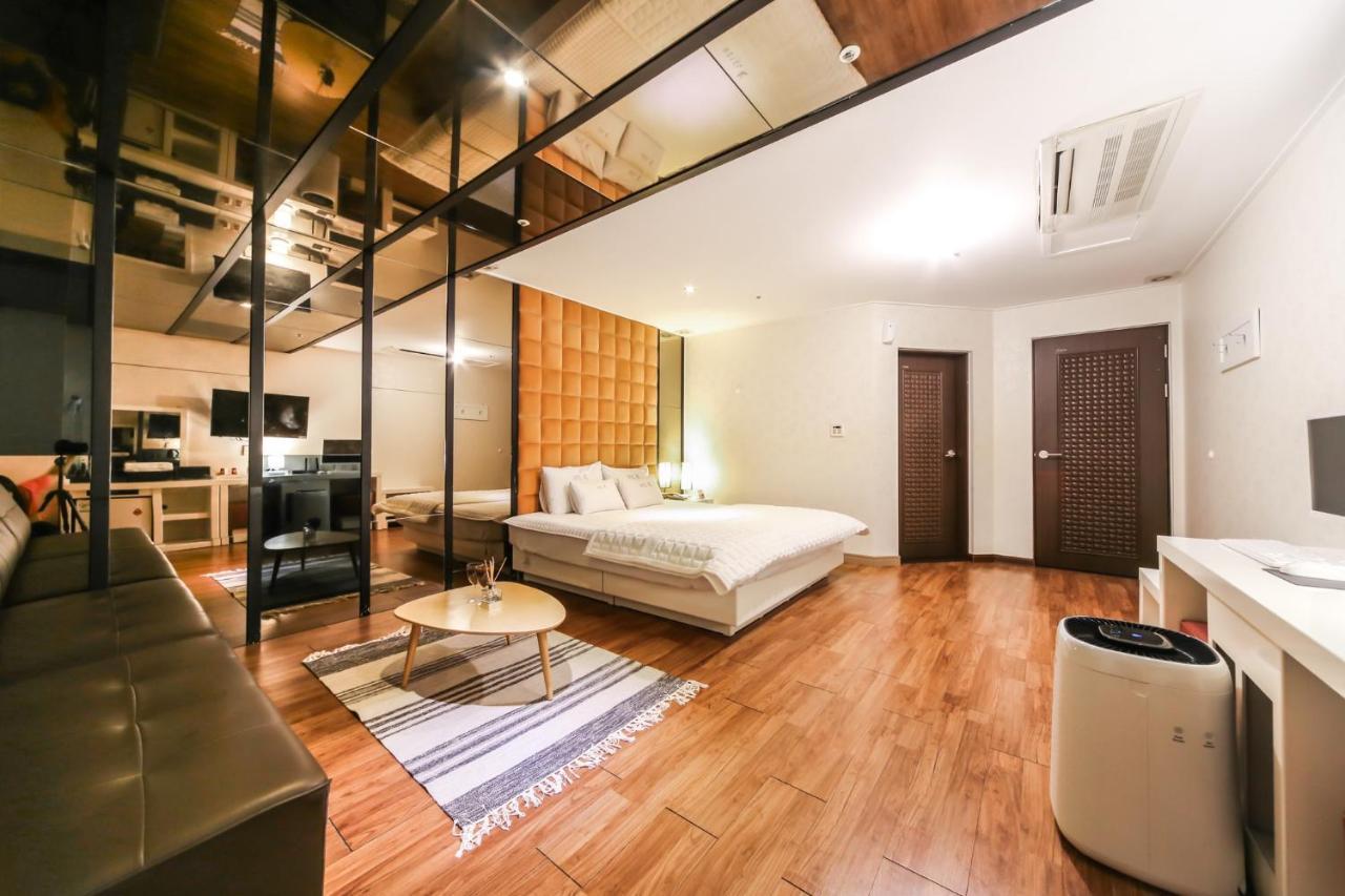 Gimhae Business Hotel K 外观 照片